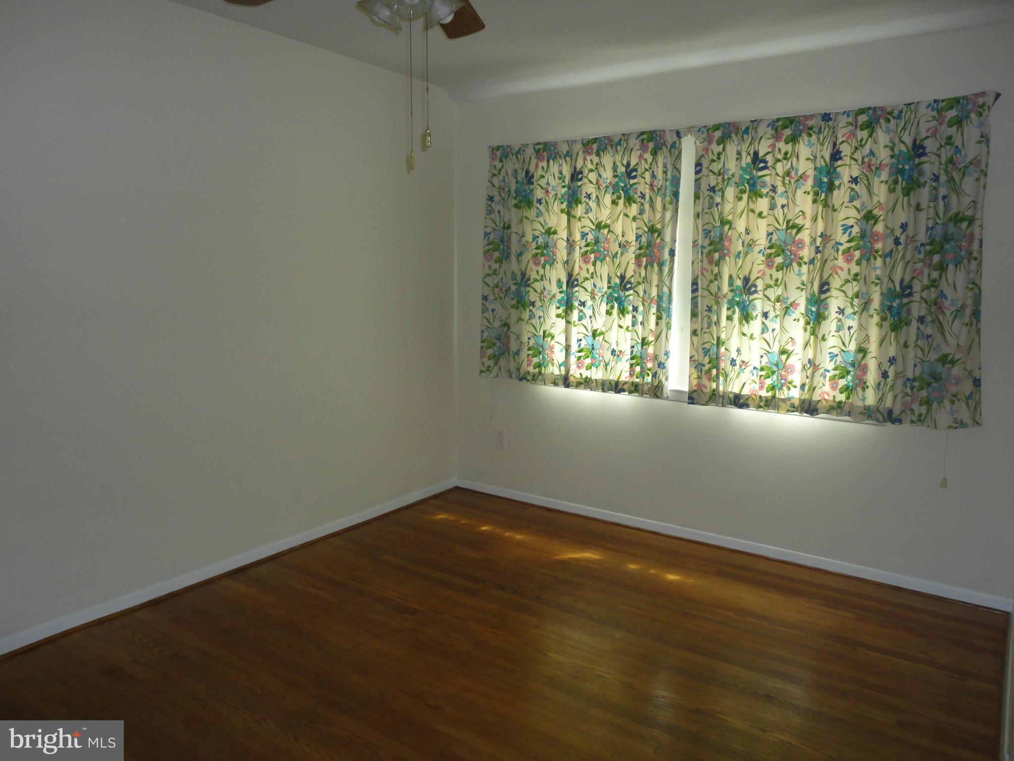 6221 Marlora Road Baltimore, MD 21239 - Photo 15 of 22 Bedroom