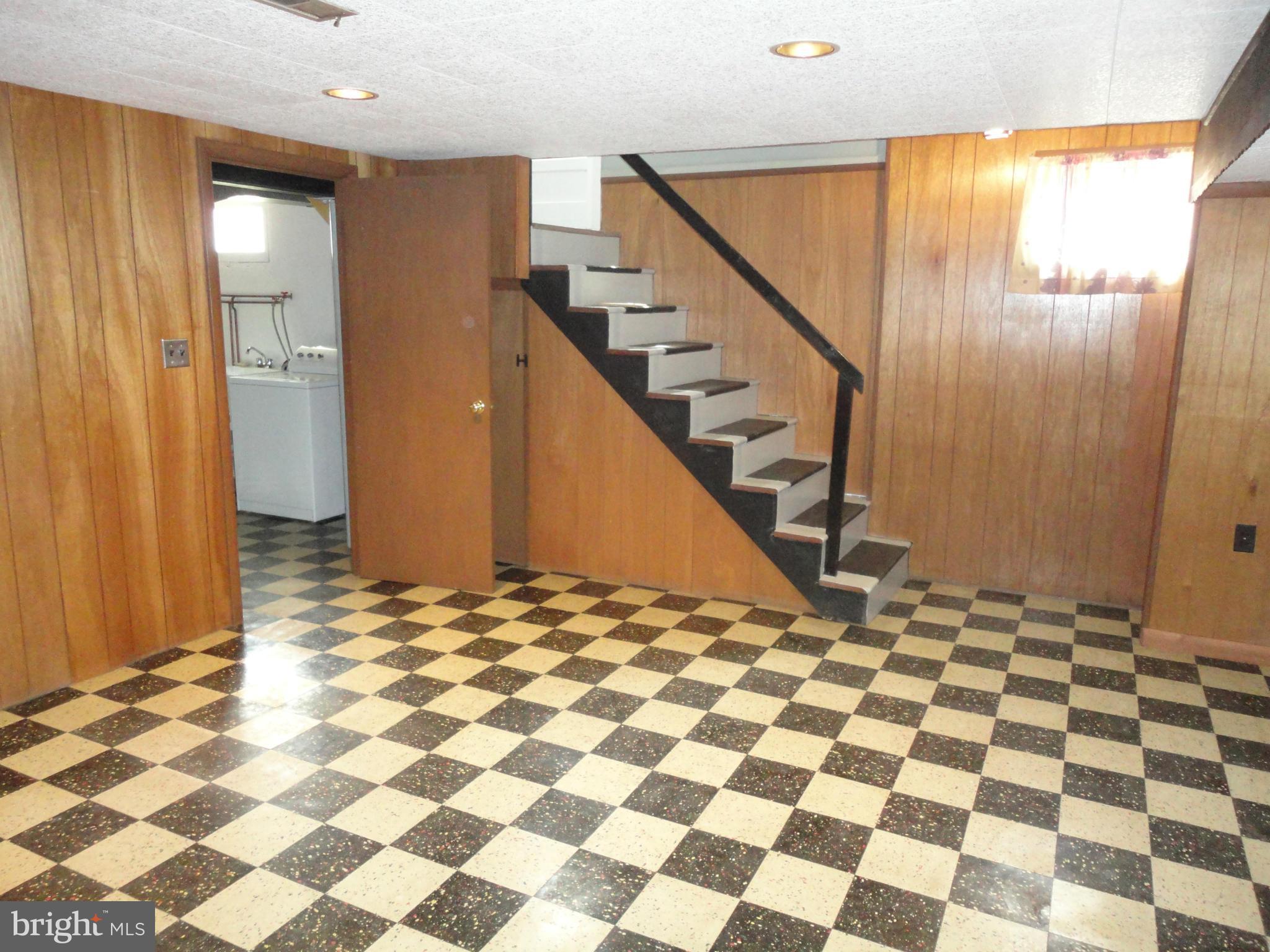6221 Marlora Road Baltimore, MD 21239 - Photo 8 of 22 Basement