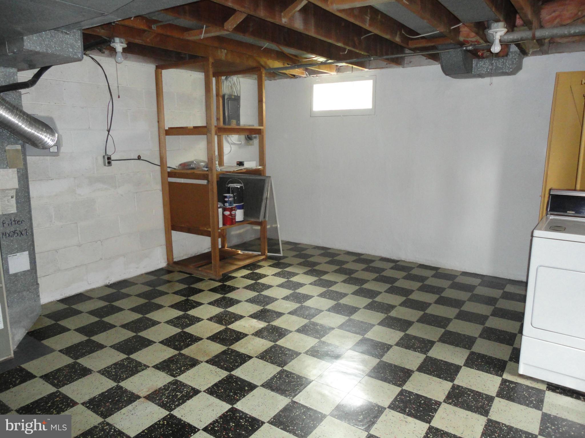 6221 Marlora Road Baltimore, MD 21239 - Photo 10 of 22 Basement