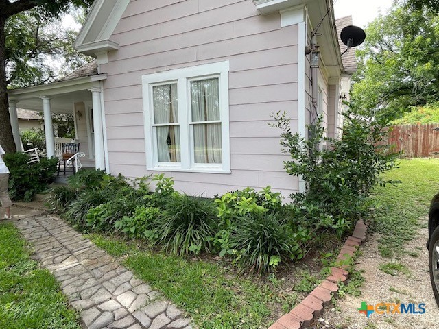 1408 Bridge Street Gatesville, TX 76528 - Photo 4 of 24 front view of a house with a yard