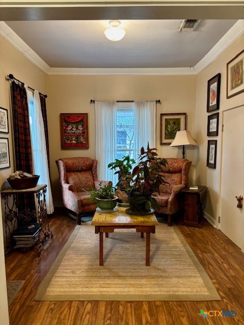 1408 Bridge Street Gatesville, TX 76528 - Photo 5 of 24 a living room with furniture and a rug