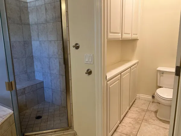 $2,900 | 1046 Lords Court, Lemoore, CA 93245
