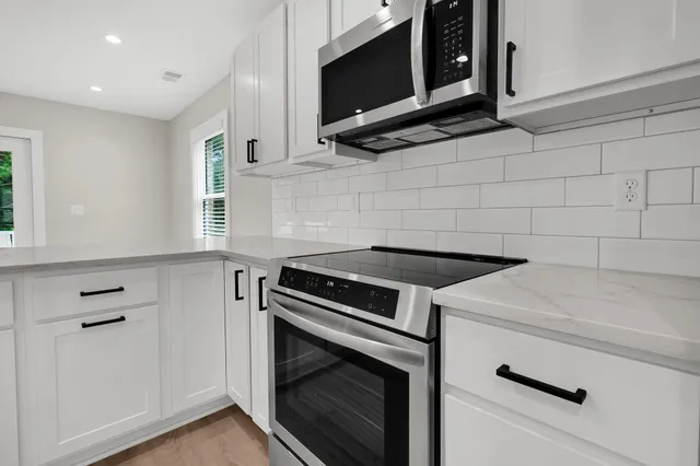 $2,800 | 1752 Skinner Avenue, Charleston, SC 29407