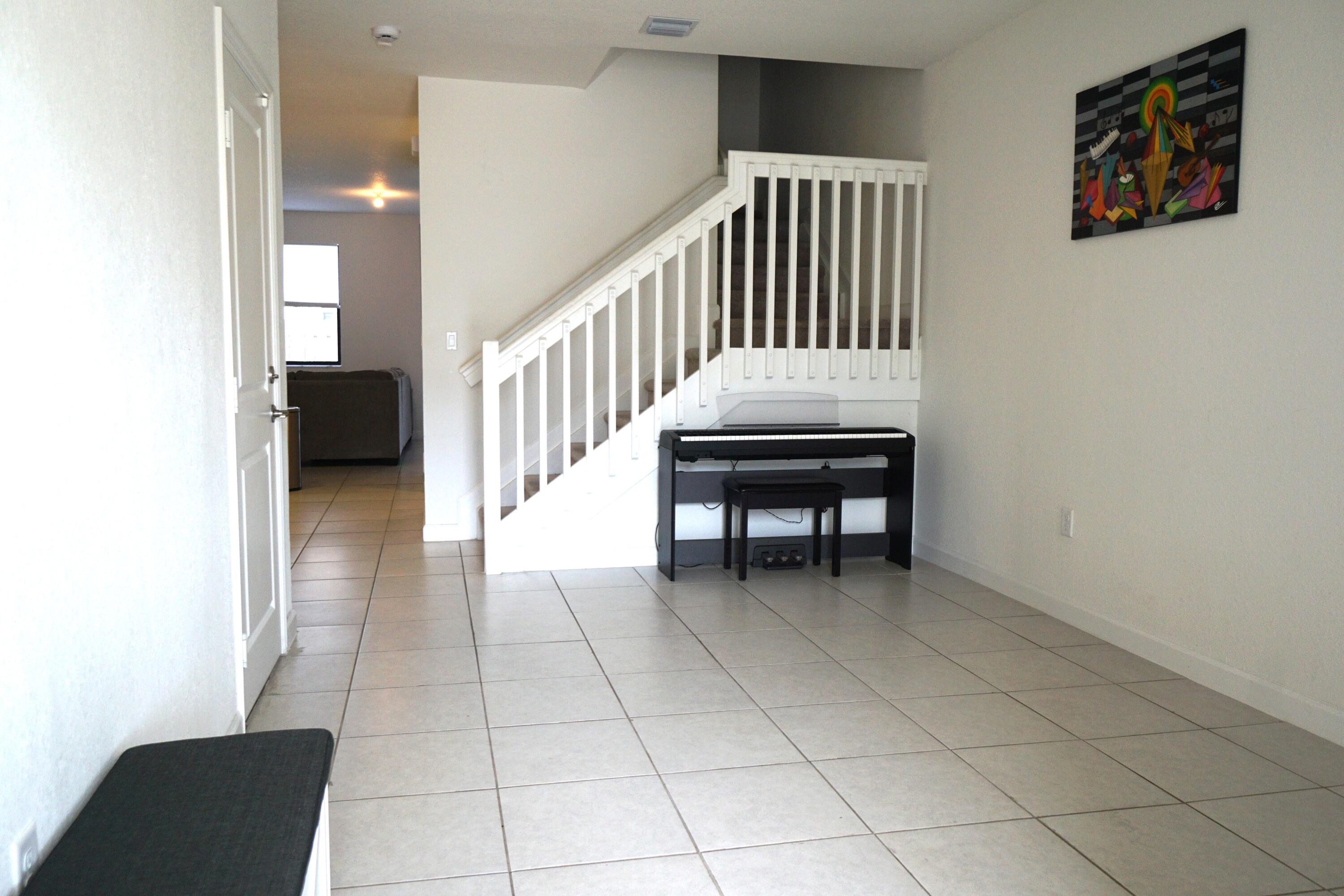 23010 Southwest 128th Place Miami, FL 33177 - Photo 2 of 46 DSC05073