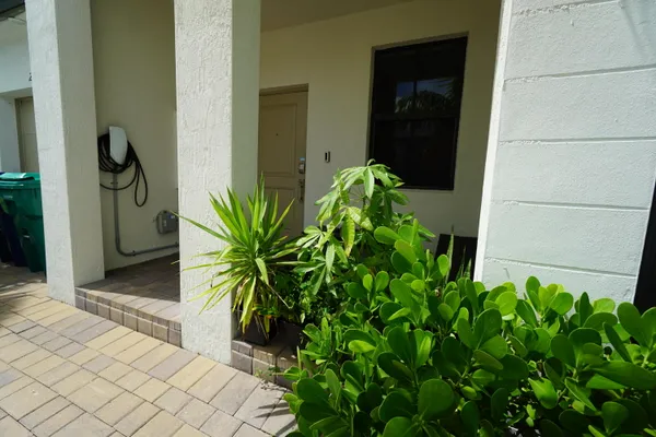 $3,300 | 23010 Southwest 128th Place, Miami, FL 33177