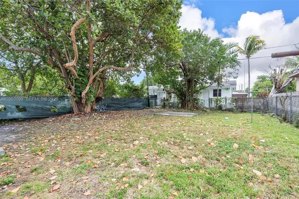 $3,300 | 1810 Northwest 47th Street, Miami, FL 33142
