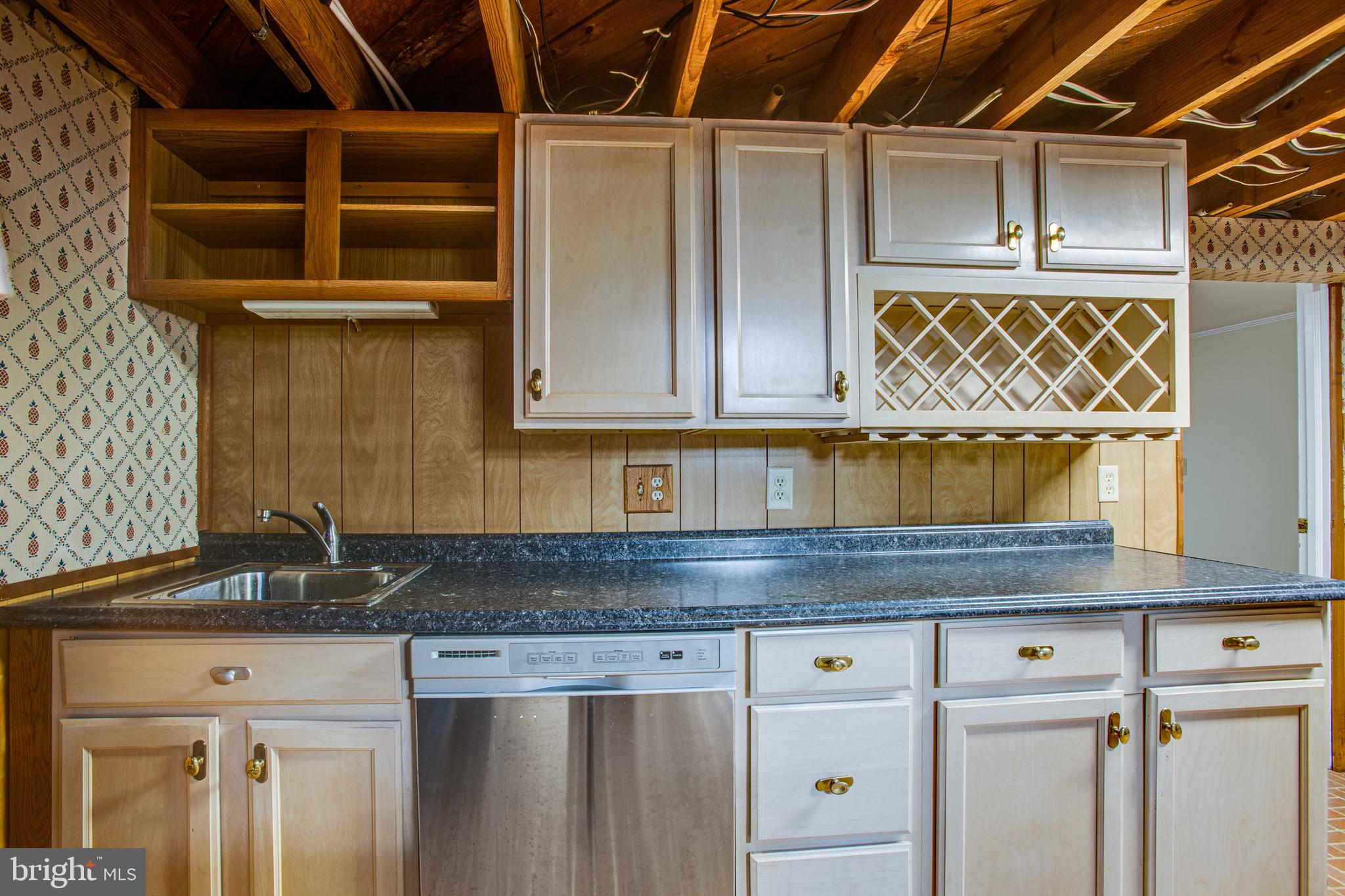 6273 Courthouse Road Spotsylvania, VA 22551 - Photo 27 of 36 Kitchenette! - basement