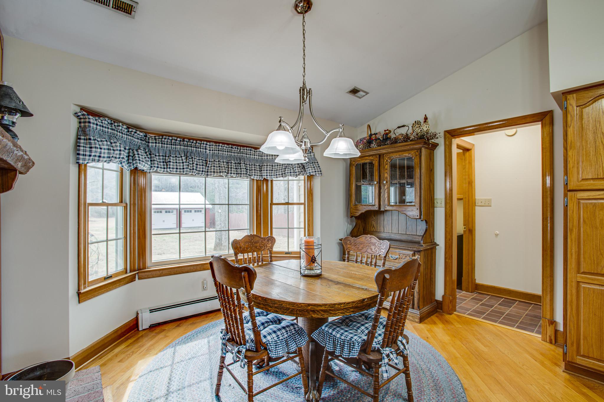 6273 Courthouse Road Spotsylvania, VA 22551 - Photo 10 of 36 Eat in kitchen