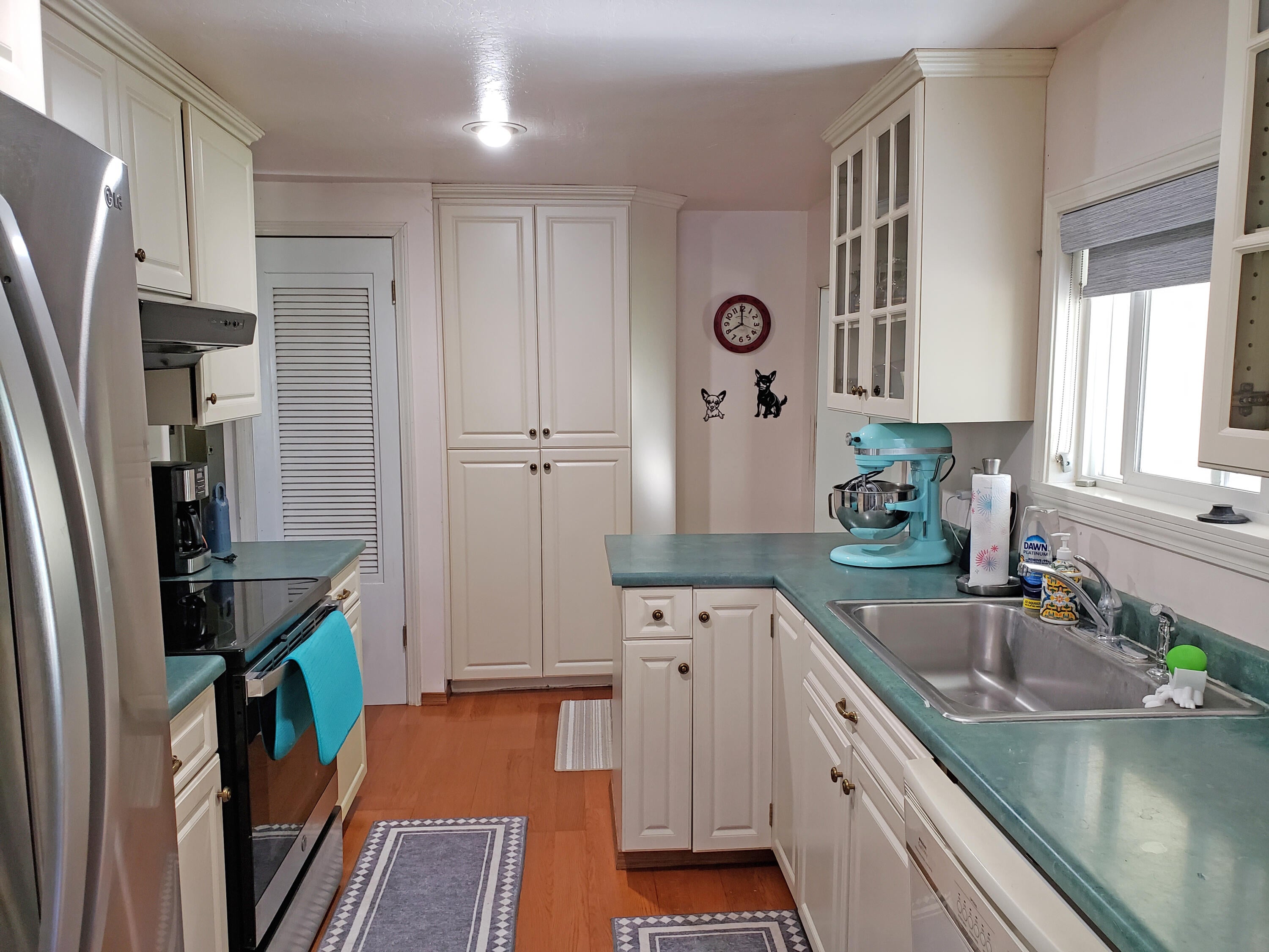 6363 Harold Road Central Point, OR 97502 - Photo 7 of 37 20260424_172320