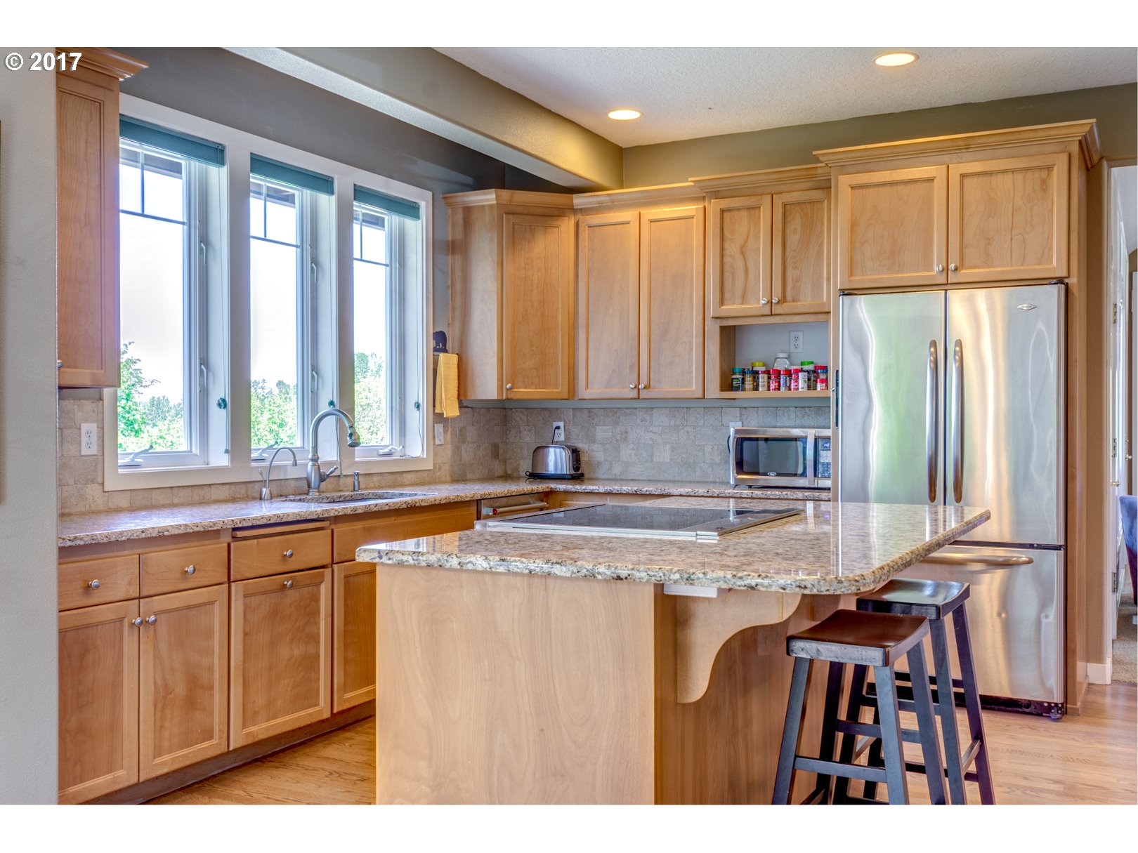20732 Southwest Prindle Road Tualatin, OR 97062 - Photo 3 of 27 Kitchen