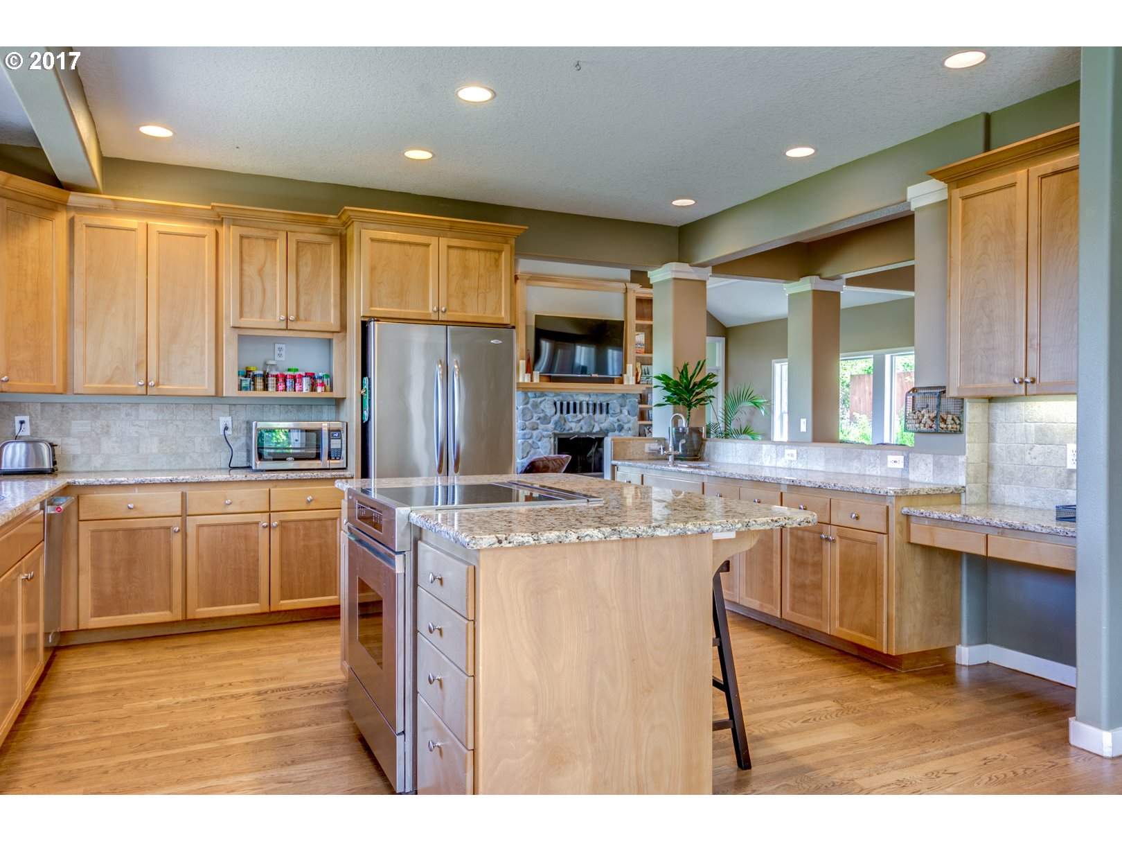 20732 Southwest Prindle Road Tualatin, OR 97062 - Photo 4 of 27 Gallery Image 4