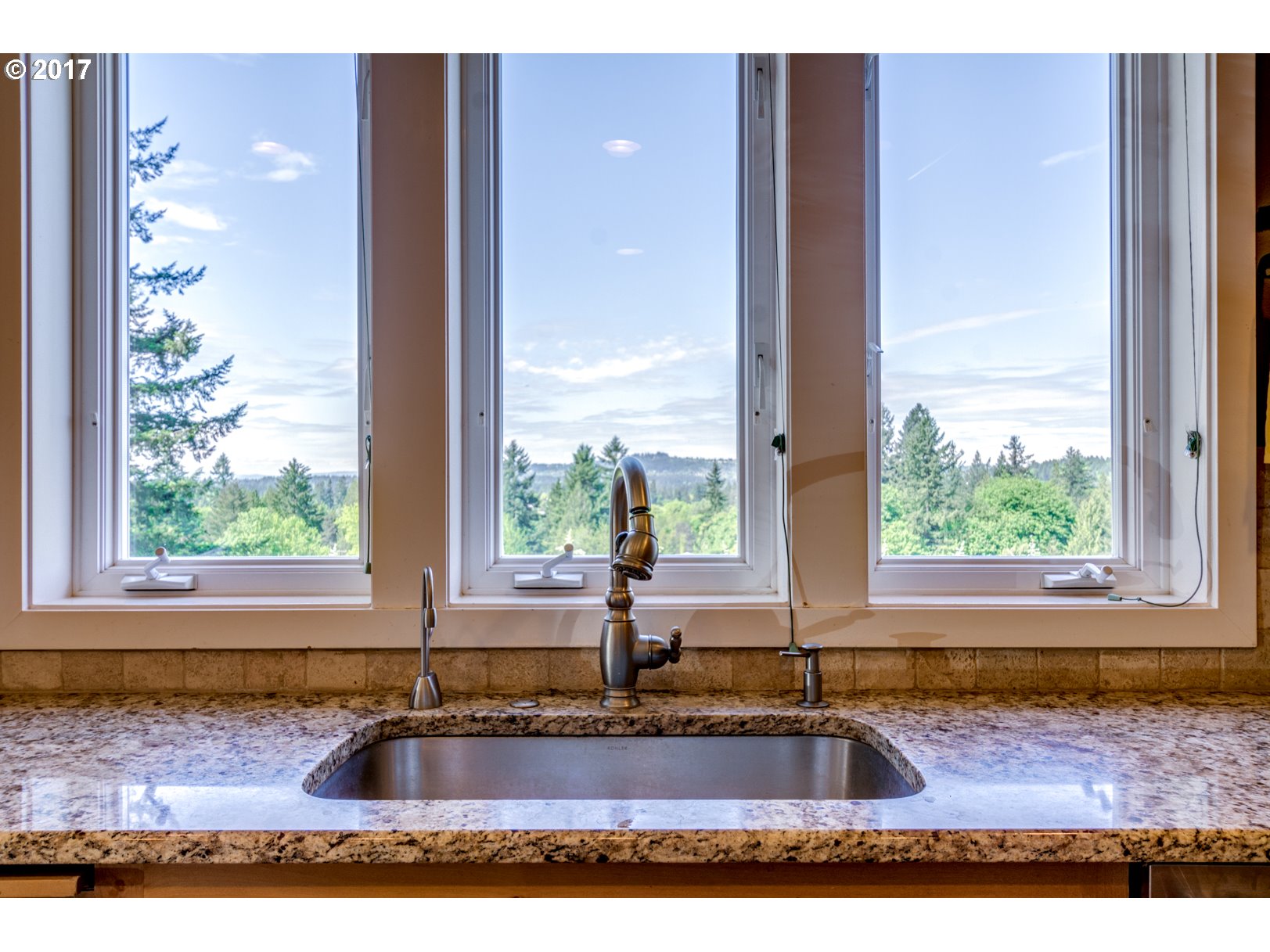 20732 Southwest Prindle Road Tualatin, OR 97062 - Photo 7 of 27 Gallery Image 7