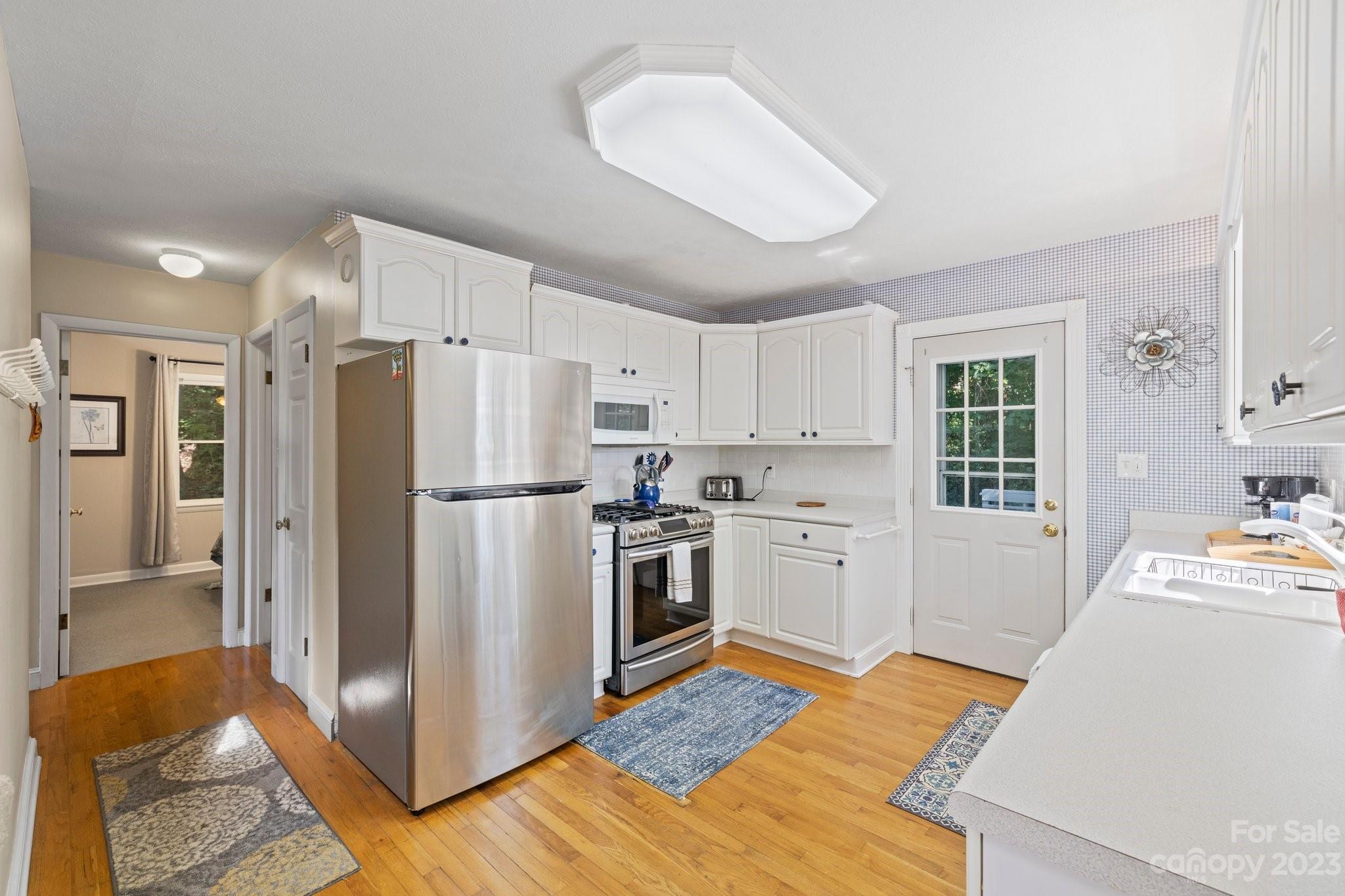 189 Laurel Road Arden, NC 28704 - Photo 16 of 43 Gallery Image 16