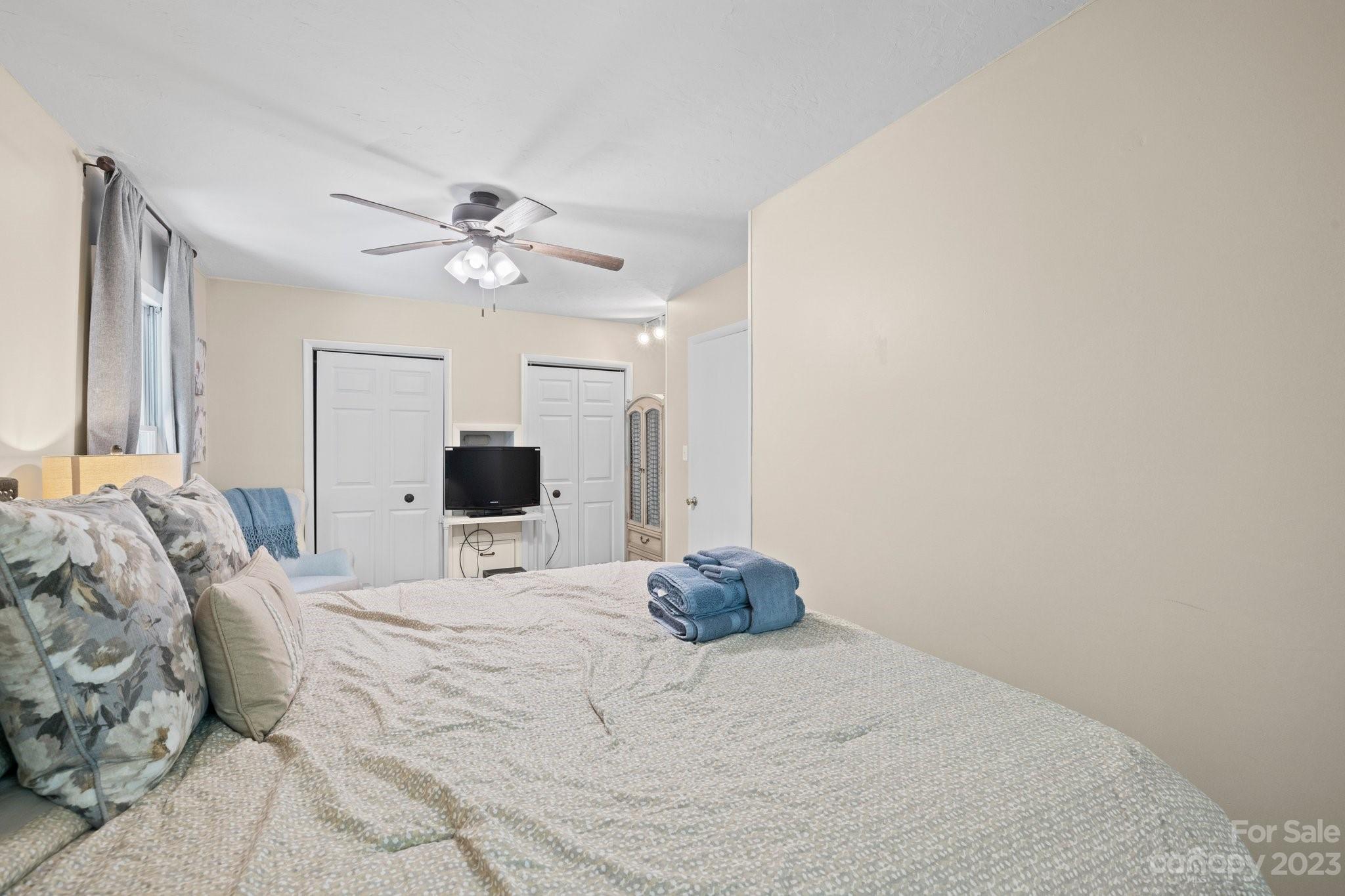 189 Laurel Road Arden, NC 28704 - Photo 35 of 43 Gallery Image 35
