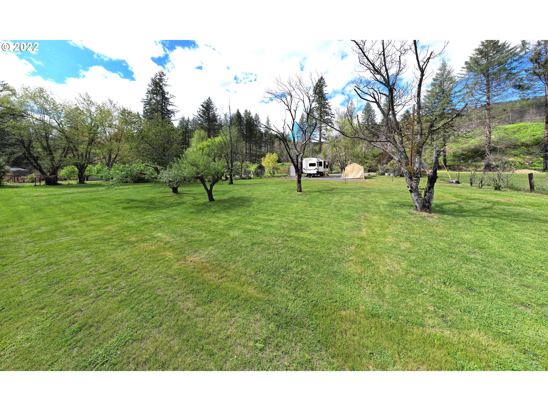 46014 North Gate Creek Road Vida, OR 97488 - Photo 12 of 32 Gallery Image 12