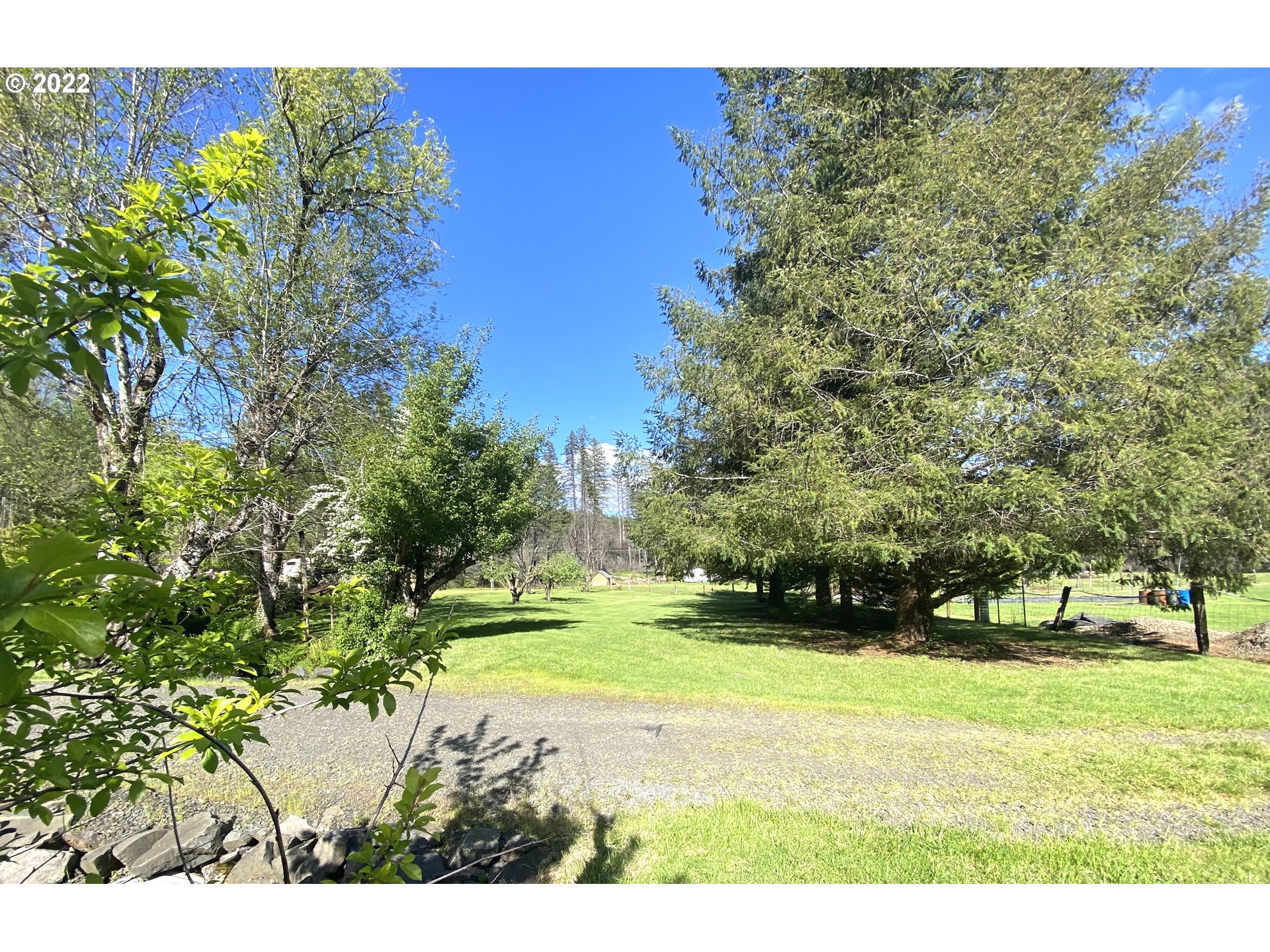 46014 North Gate Creek Road Vida, OR 97488 - Photo 15 of 32 Gallery Image 15