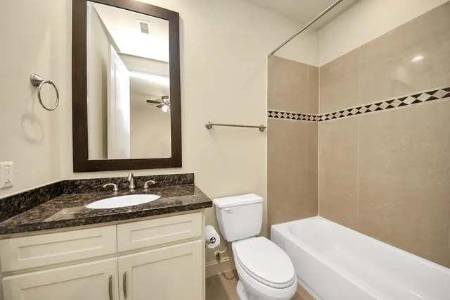 $2,600 | 5617 Kiam Street, Unit A, Houston, TX 77007