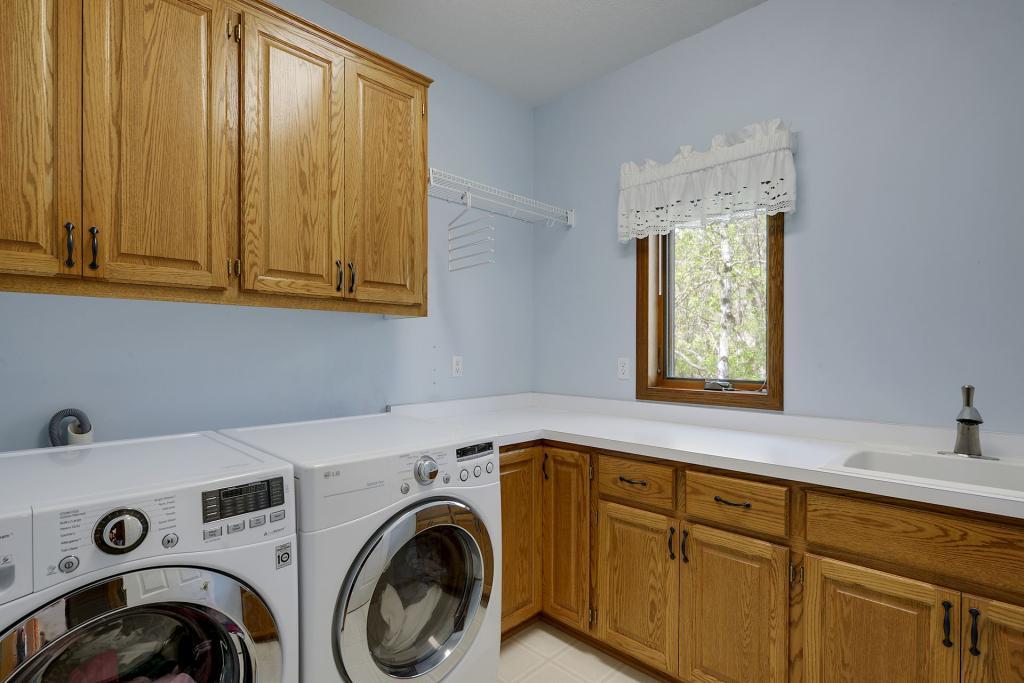 13823 Elkhart Road Apple Valley, MN 55124 - Photo 15 of 43 Gallery Image 15