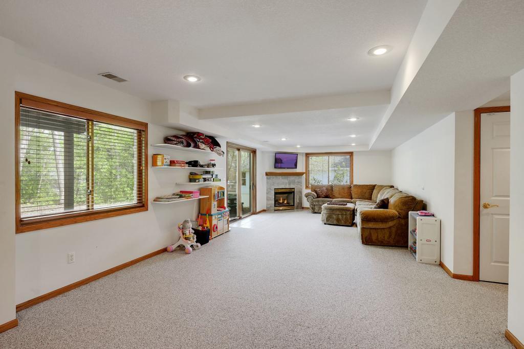13823 Elkhart Road Apple Valley, MN 55124 - Photo 22 of 43 Gallery Image 22