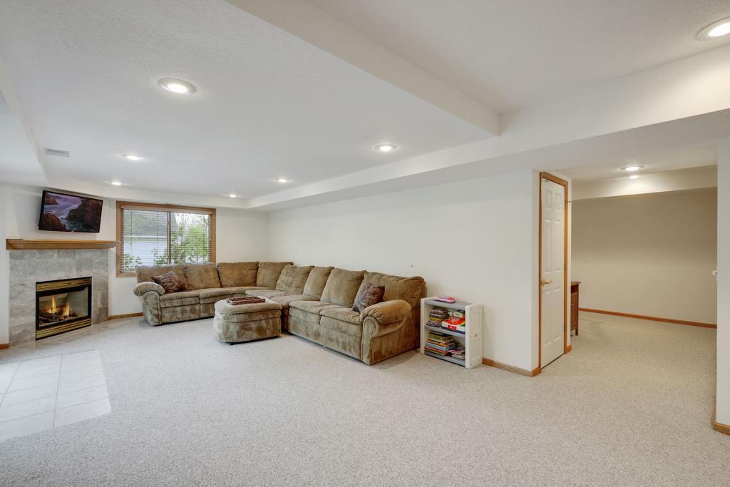 13823 Elkhart Road Apple Valley, MN 55124 - Photo 24 of 43 Gallery Image 24