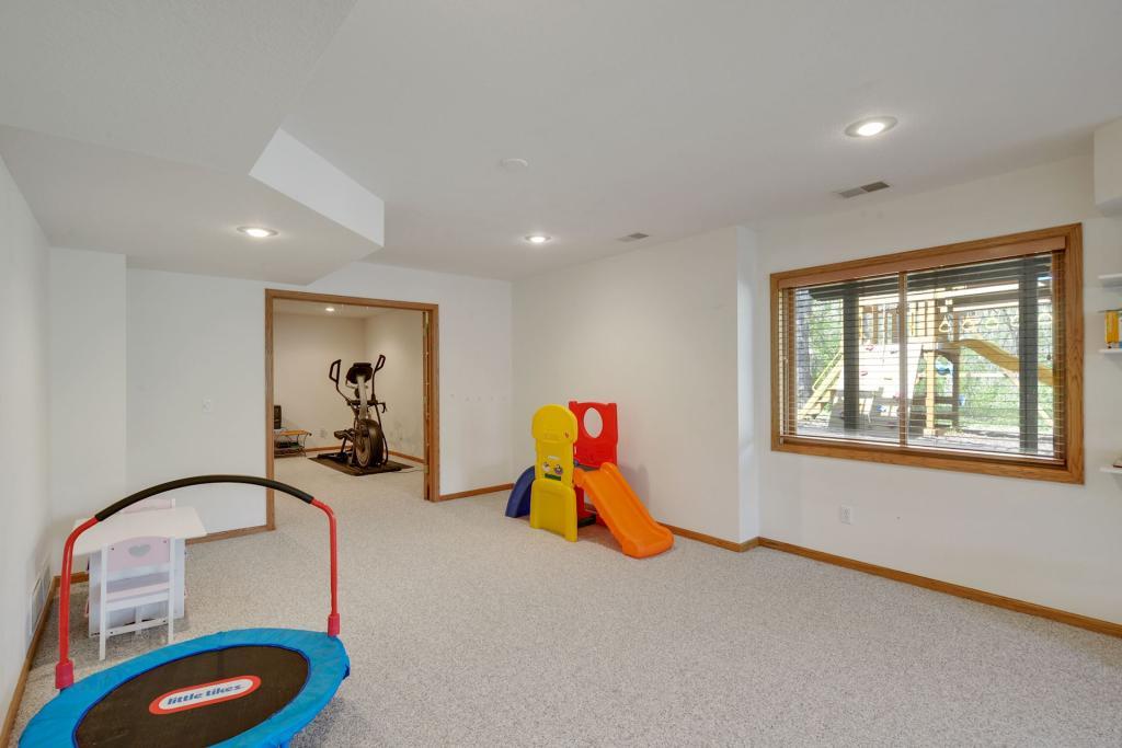 13823 Elkhart Road Apple Valley, MN 55124 - Photo 25 of 43 Gallery Image 25