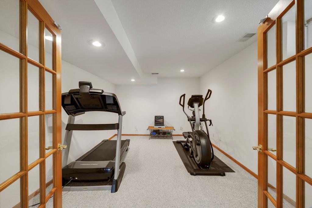 13823 Elkhart Road Apple Valley, MN 55124 - Photo 26 of 43 Gallery Image 26