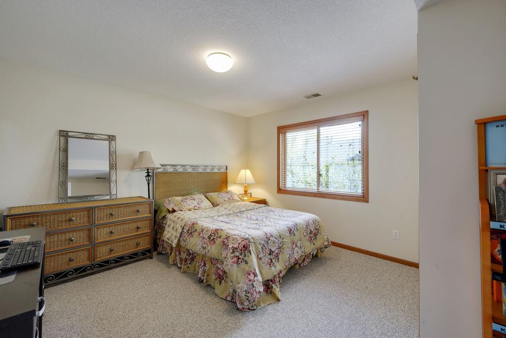 13823 Elkhart Road Apple Valley, MN 55124 - Photo 27 of 43 Gallery Image 27