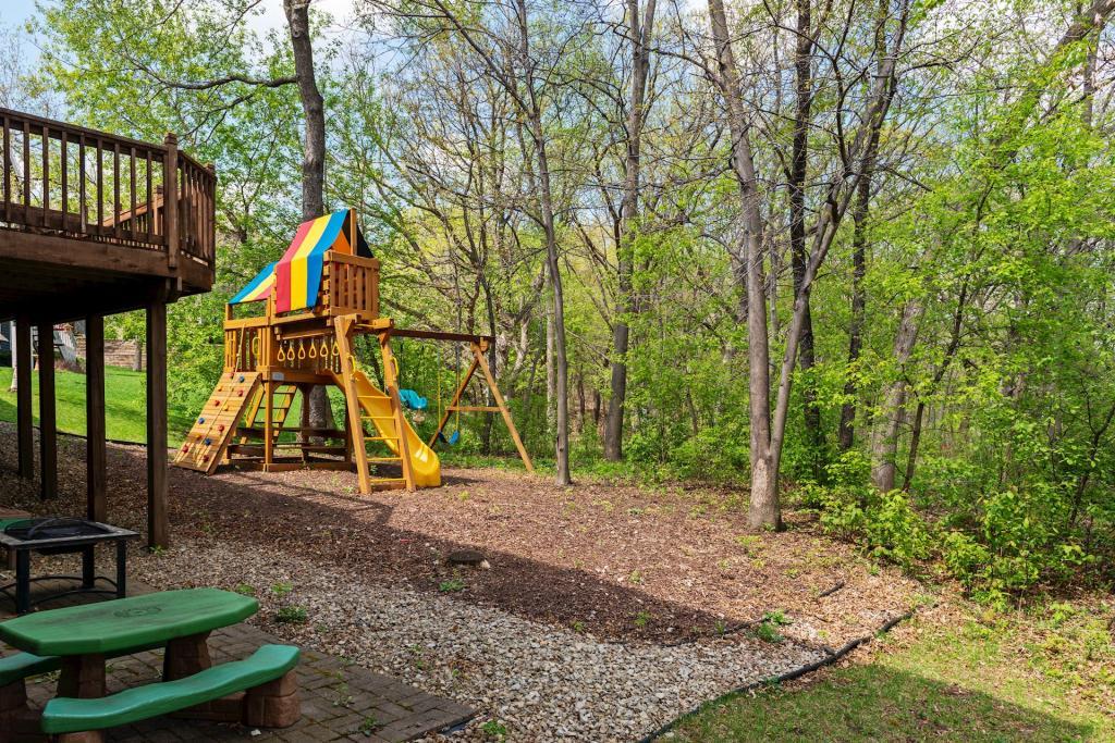 13823 Elkhart Road Apple Valley, MN 55124 - Photo 32 of 43 Gallery Image 32