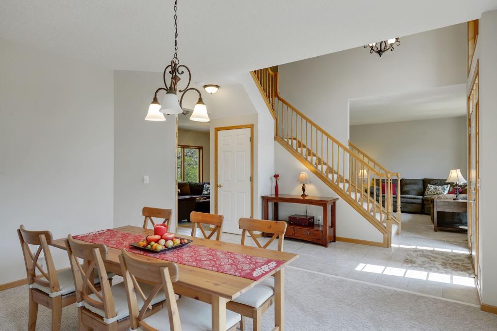 13823 Elkhart Road Apple Valley, MN 55124 - Photo 5 of 43 Gallery Image 5