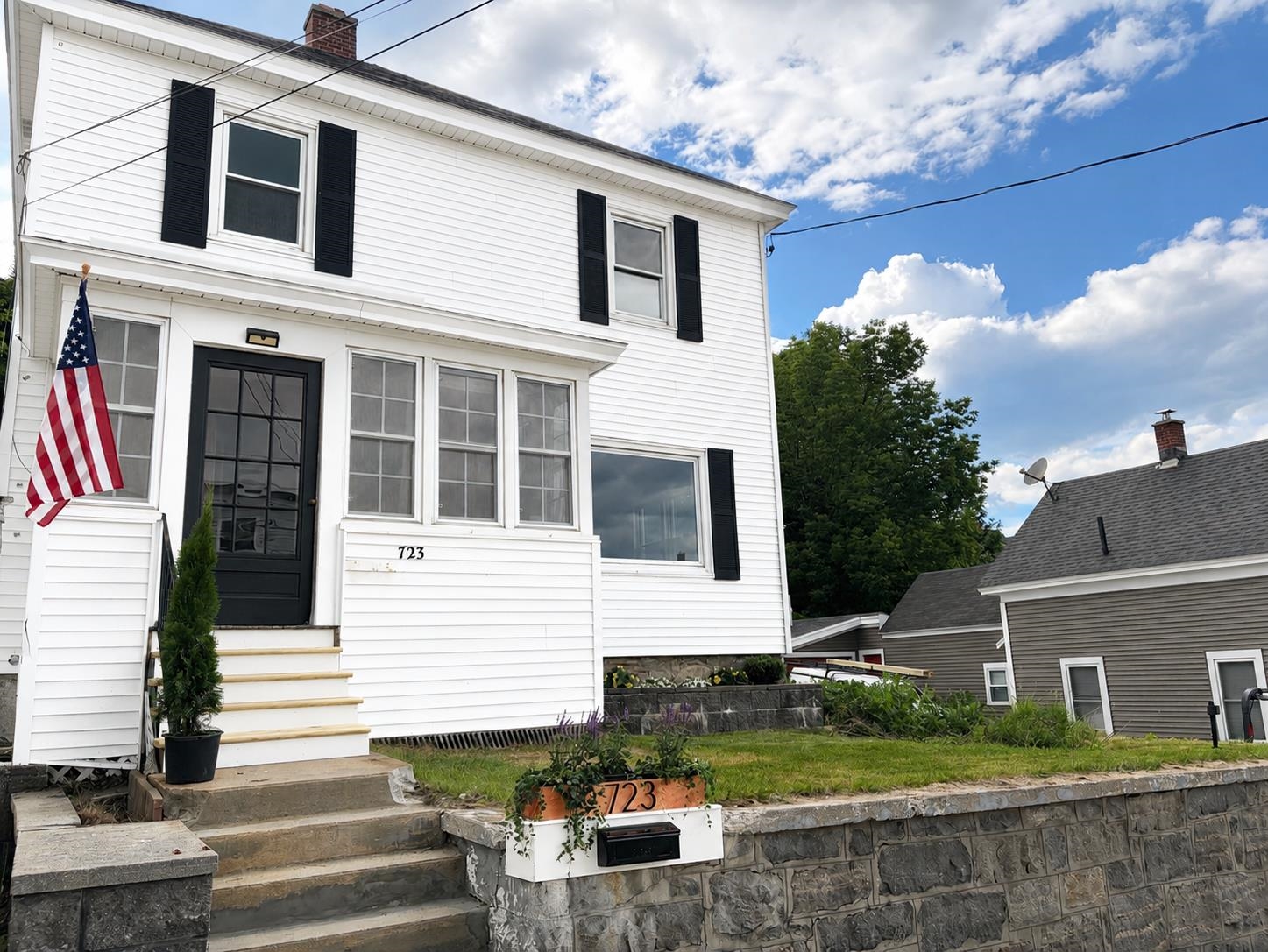 723 3rd Avenue Berlin, NH 03570 - Photo 2 of 29
