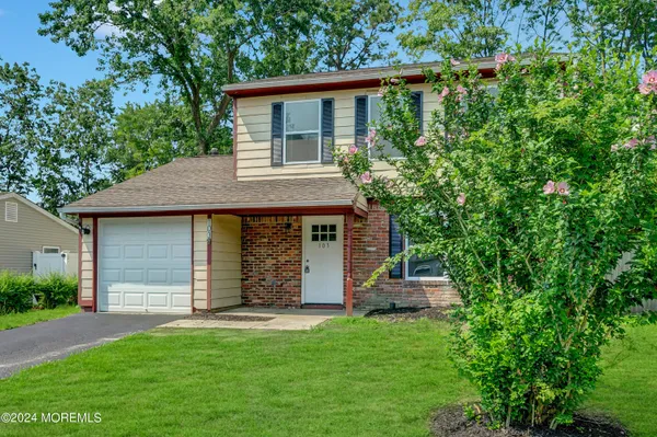 $2,595 | 103 Barnegat Boulevard, Barnegat, NJ 08005