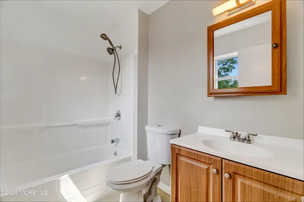 $2,595 | 103 Barnegat Boulevard, Barnegat, NJ 08005