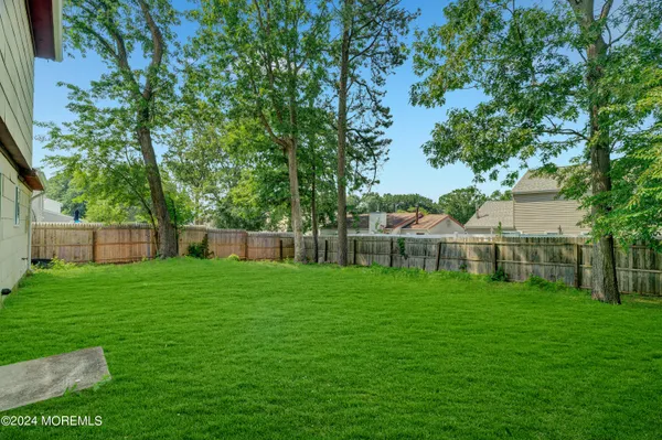 $2,595 | 103 Barnegat Boulevard, Barnegat, NJ 08005