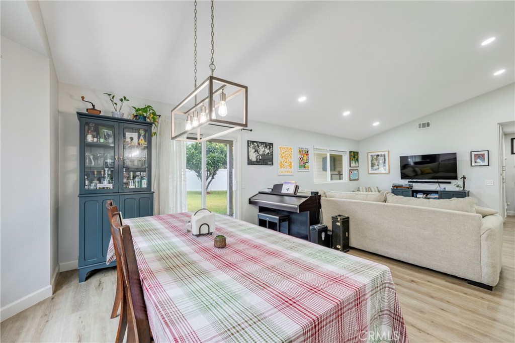 5493 Conestoga Lane Riverside, CA 92504 - Photo 13 of 44