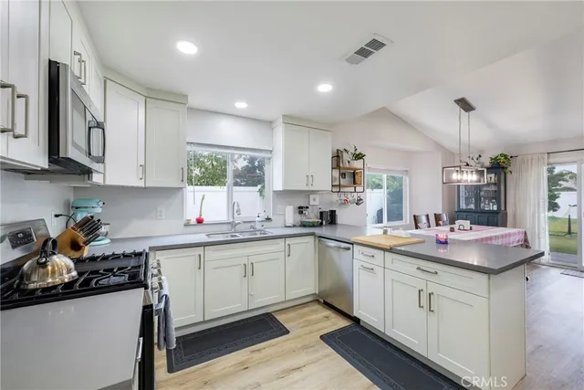 $589,900 | 5493 Conestoga Lane, Riverside, CA 92504