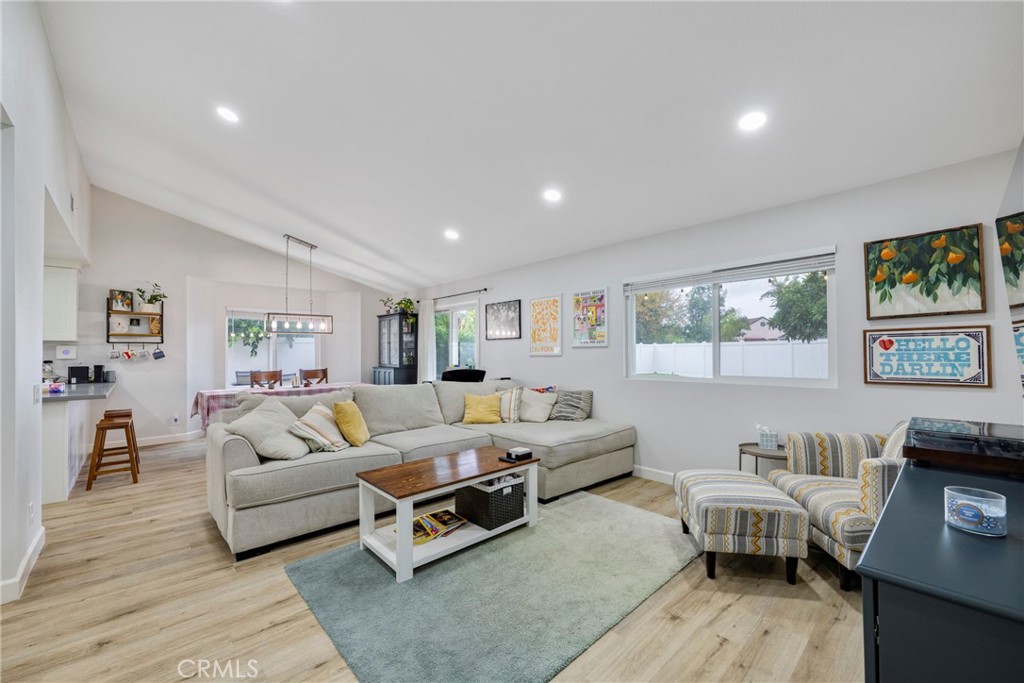 5493 Conestoga Lane Riverside, CA 92504 - Photo 6 of 44