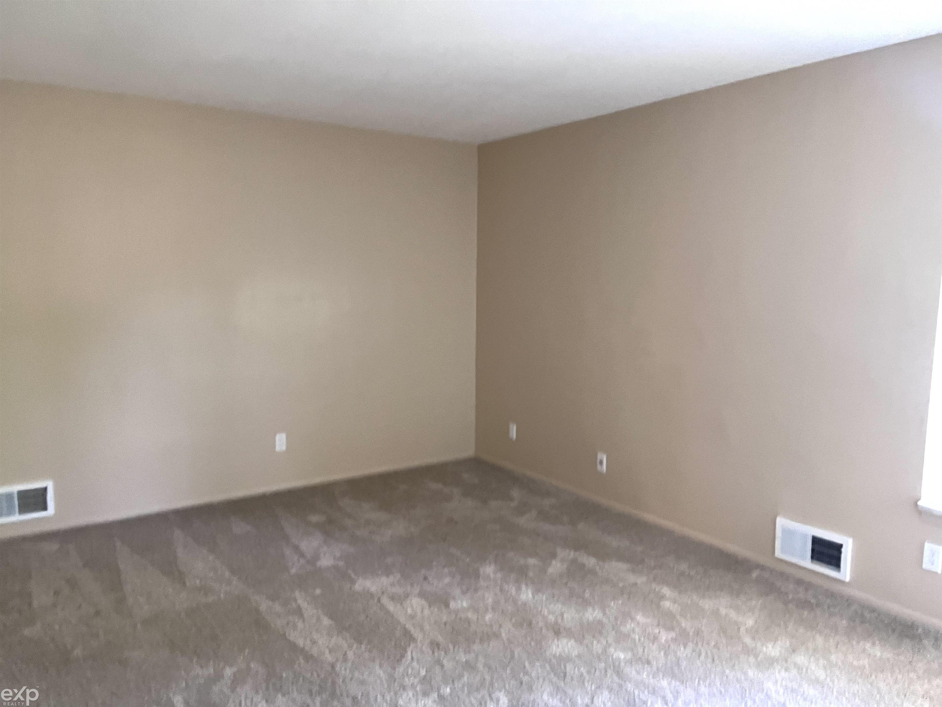 27333 Arborway Road, Unit 50 Southfield, MI 48033 - Photo 7 of 19
