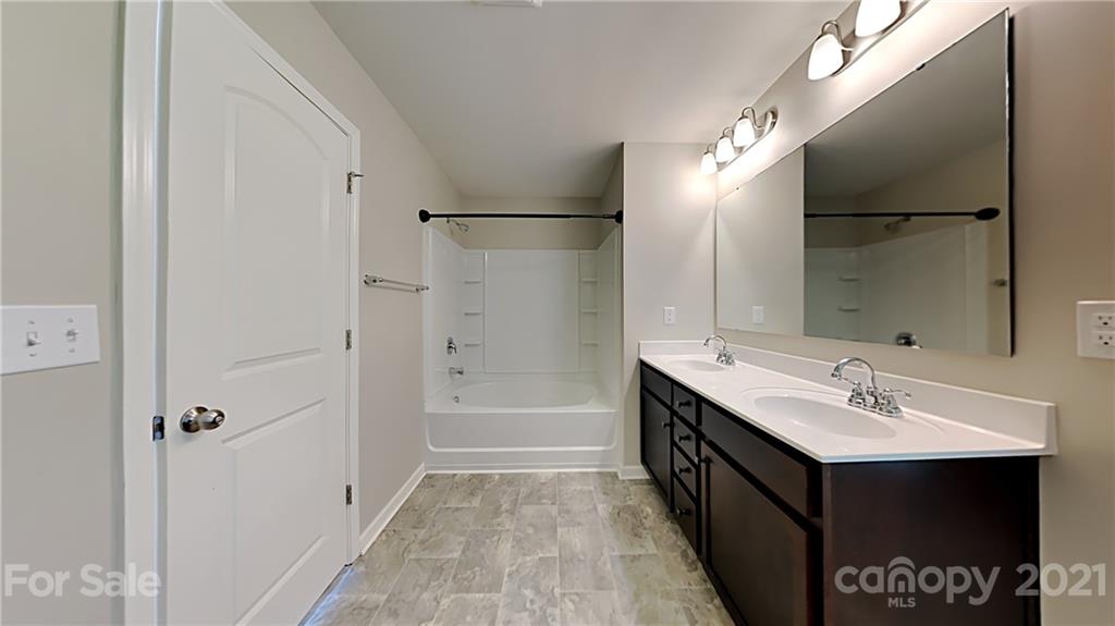 637 Ravina Court York, SC 29745 - Photo 10 of 21 Gallery Image 10
