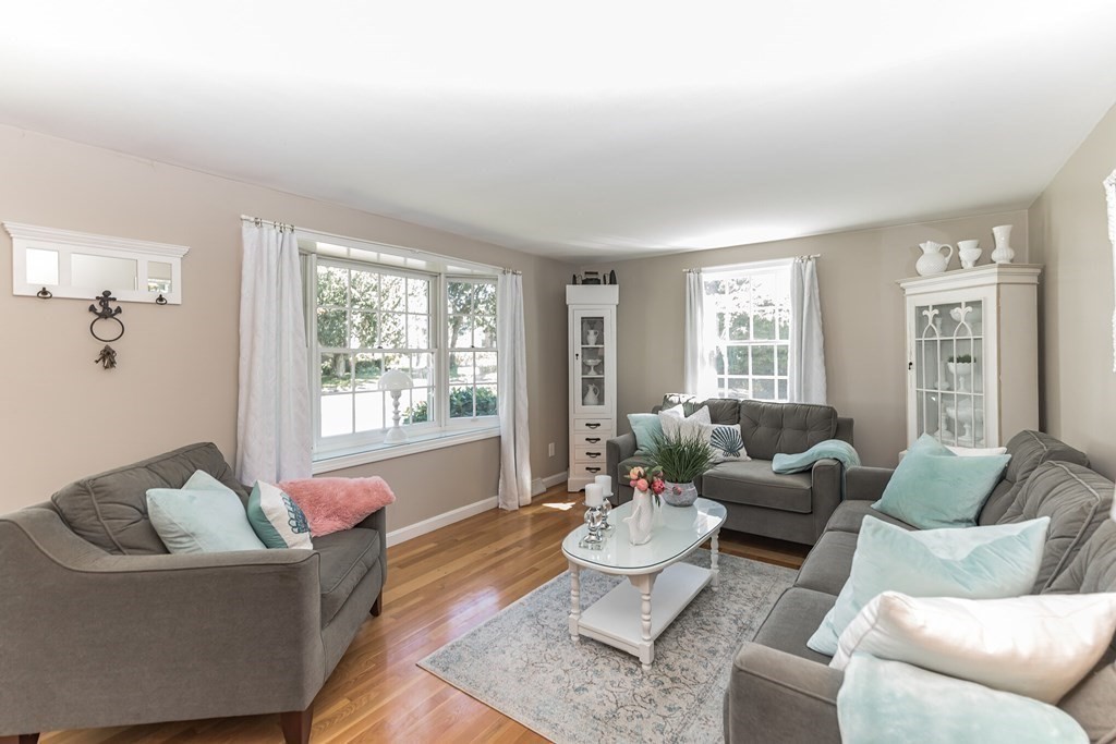 3 Robinhood Road Wareham, MA 02571 - Photo 8 of 35 Gallery Image 8