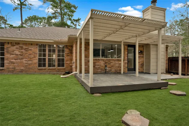 $435,000 | 3 Still Corner Place, Spring, TX 77381