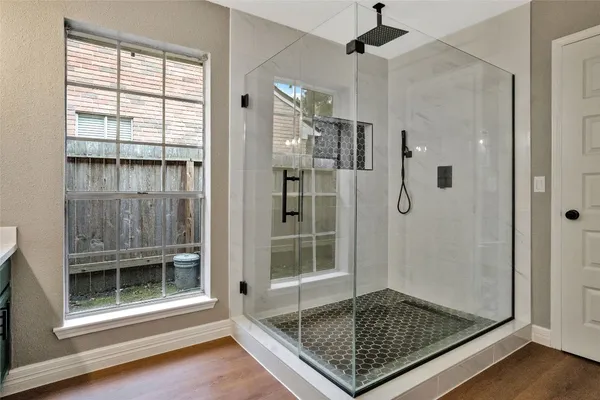 $425,000 | 3 Still Corner Place, Spring, TX 77381