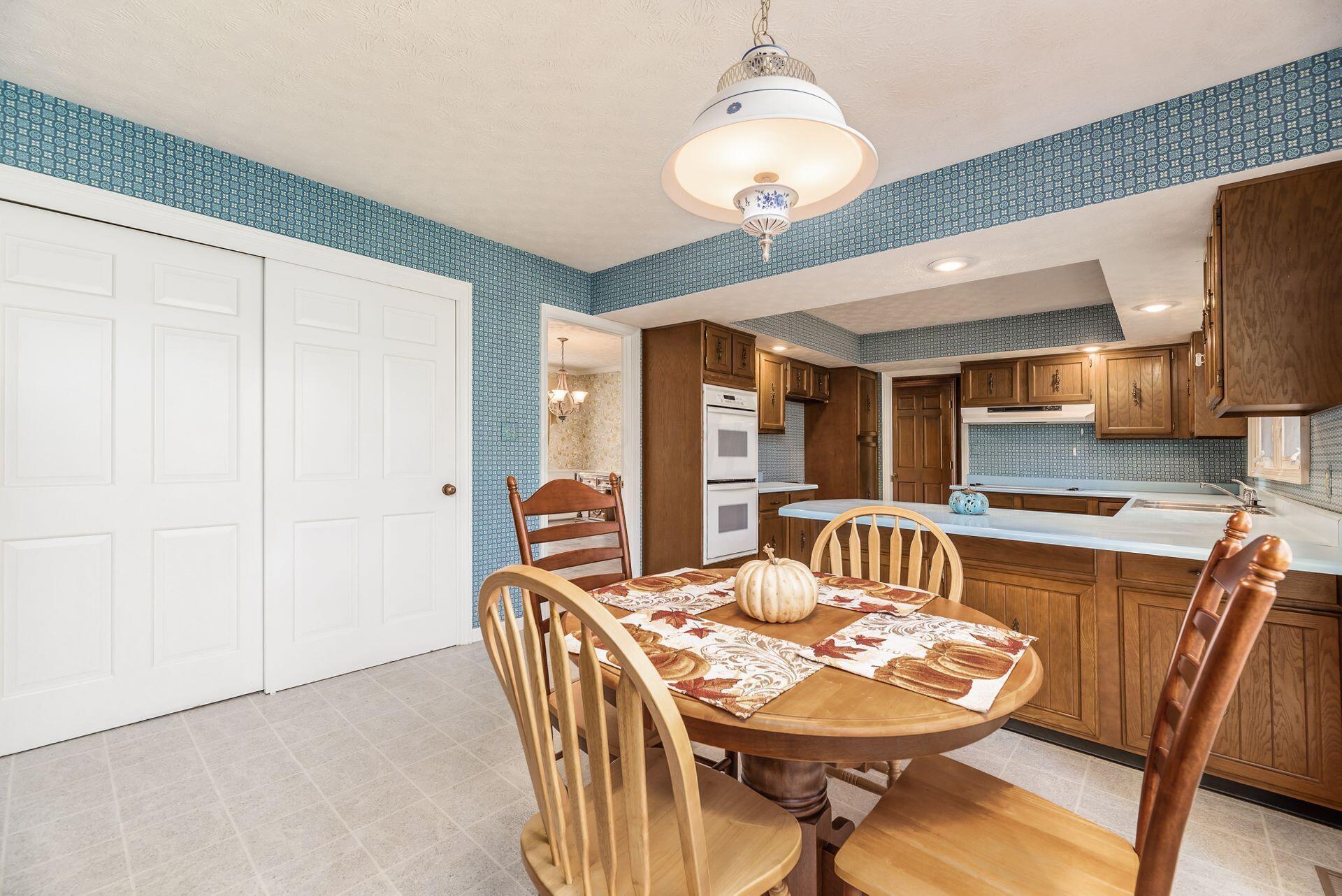 7080 Oakwood Road Circleville, OH 43113 - Photo 23 of 63 025_ Circleville OH 43113 USA