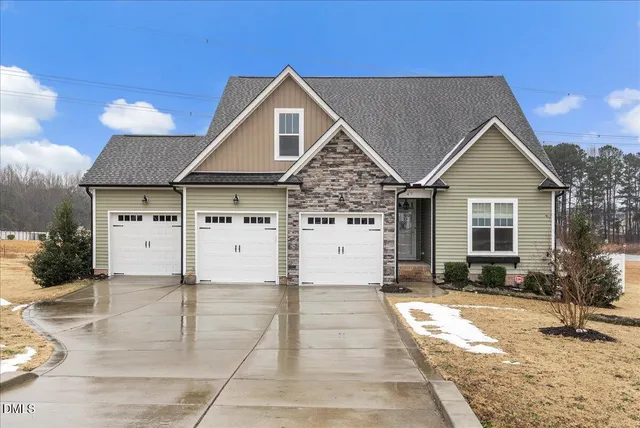 $455,000 | 47 Kiowa Court, Willow Spring, NC 27592
