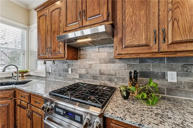 $620,000 | 7702 West 145th Terrace, Overland Park, KS 66223