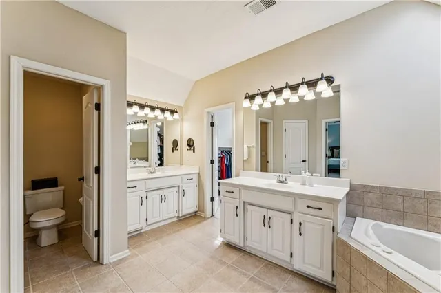 $620,000 | 7702 West 145th Terrace, Overland Park, KS 66223