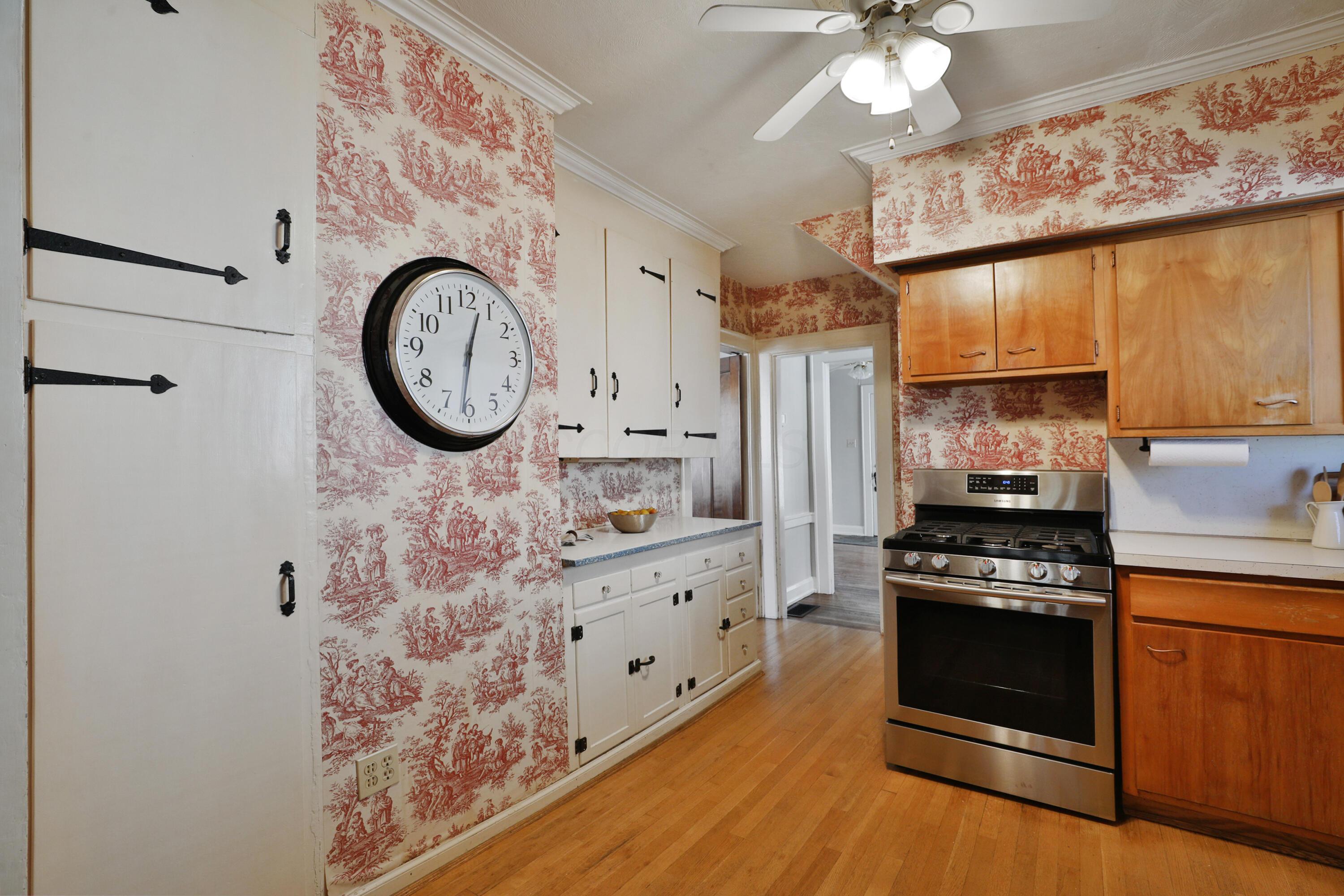 232 Brighton Road Columbus, OH 43202 - Photo 20 of 44 Kitchen