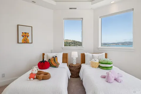 $12,000,000 | 3680 Paradise Drive, Tiburon, CA 94920