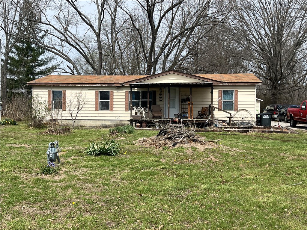 106 Walnut Street Watson, IL 62473 - Photo 1 of 13