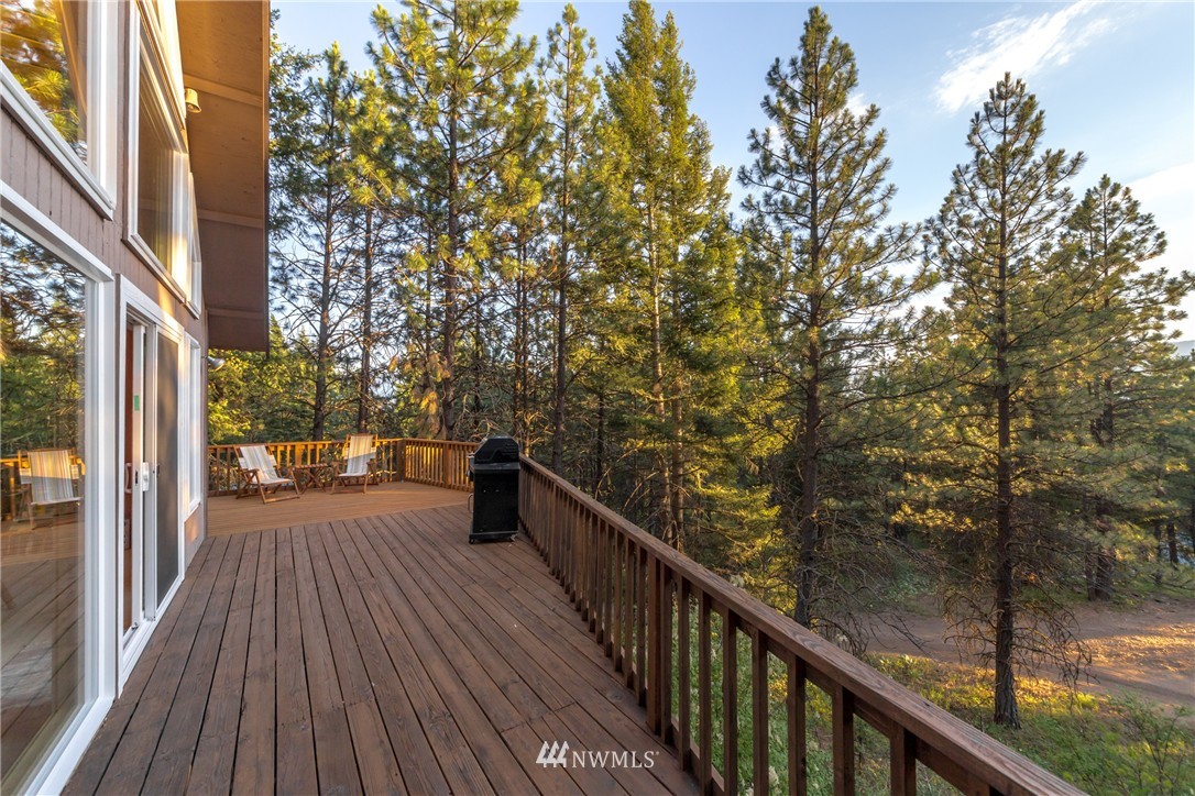 151 Tom Write Road Ronald, WA 98940 - Photo 2 of 25 Gallery Image 2