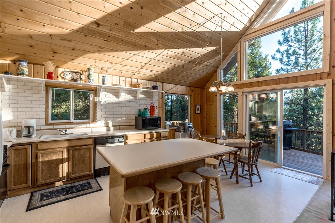 151 Tom Write Road Ronald, WA 98940 - Photo 4 of 25 Gallery Image 4